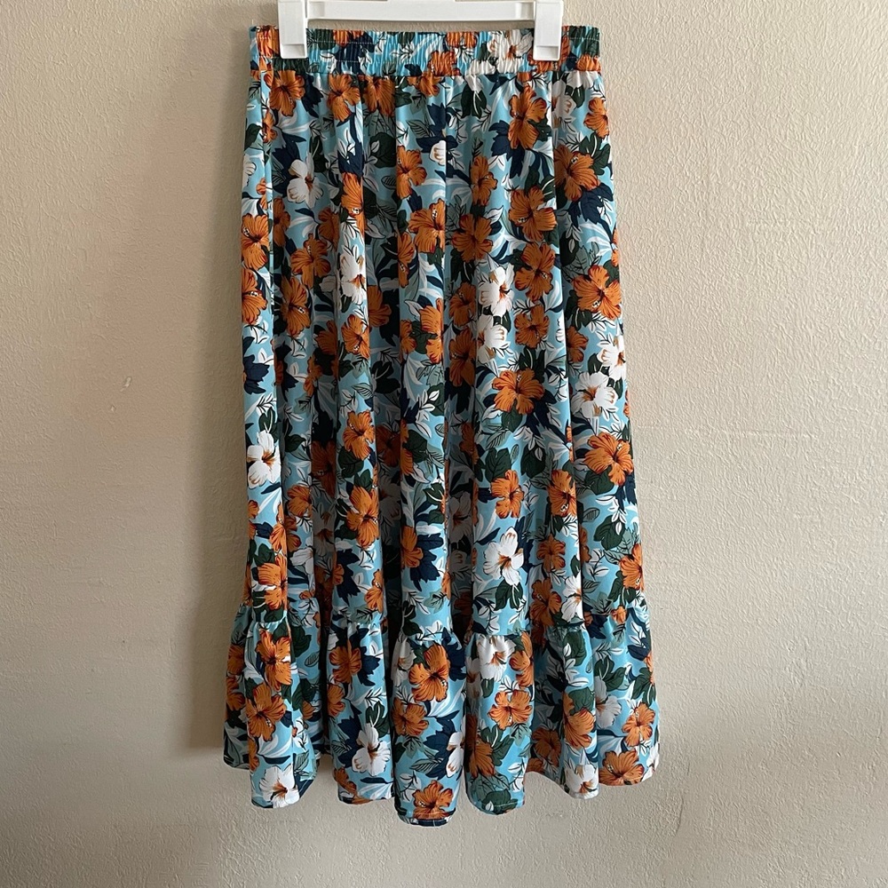 Allover Floral Print Flare Skirt